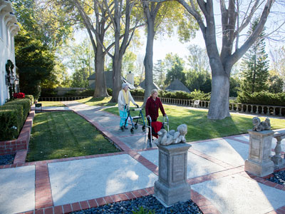 Alzheimer Care San Luis Obispo - Hospice Elder Care Residence - Memory Care for Mom - Assisted Living Chateau Rose - Rose Care Group